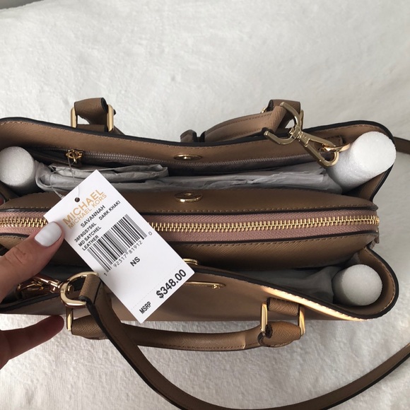 Michael kors purse - Picture 6 of 8